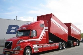   Volvo VNL 670 6x2