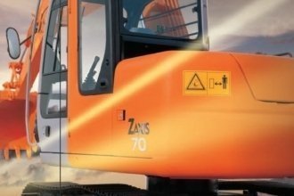   Hitachi ZX70LC