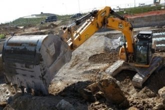   JCB JS220