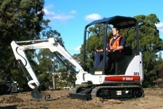 - Bobcat 323