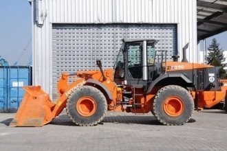   Hitachi ZW250