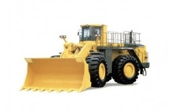   Komatsu WA700-3