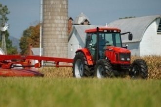   Agcotractors LT95A