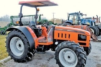   Agcotractors GT75
