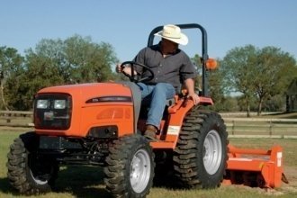   Agcotractors ST33
