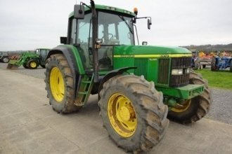   John Deere 6910