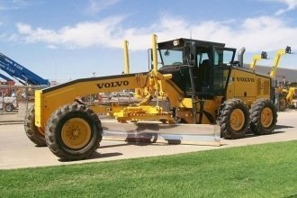  Volvo G720B