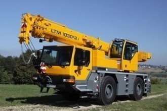   Liebherr LTM 1030-2.1