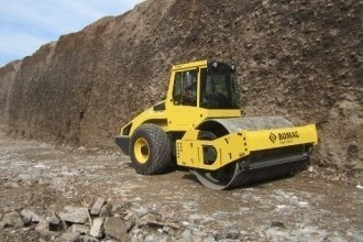   BOMAG BW 214 D-4