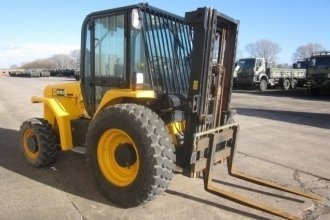   JCB 930