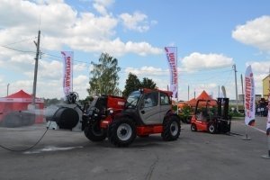   Manitou   PotatoRussia 2018
