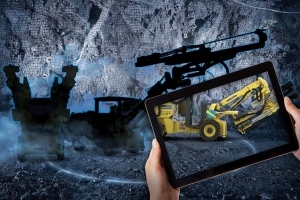   Komatsu