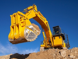  Komatsu PC2000-11