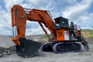     Hitachi 2600-7     