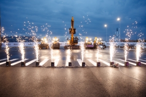         JCB  