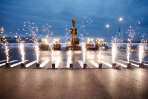         JCB  