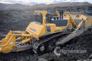 Komatsu D475A